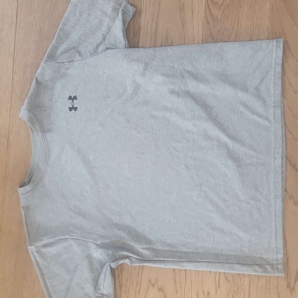 Under Armour Kids Large Outfit - Picture 6 of 8
